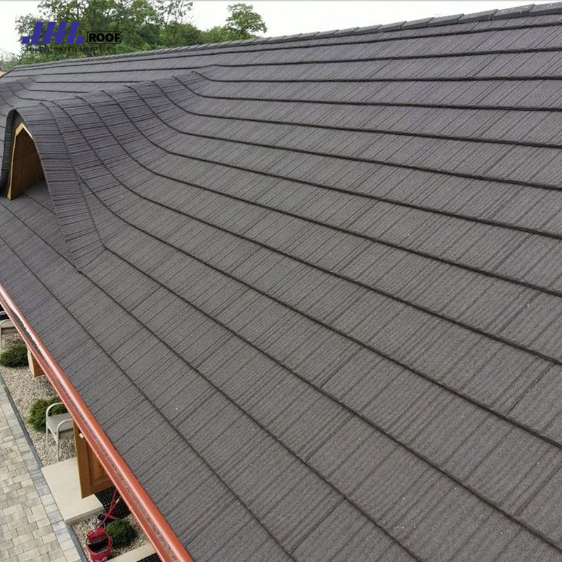 Interlocking tile